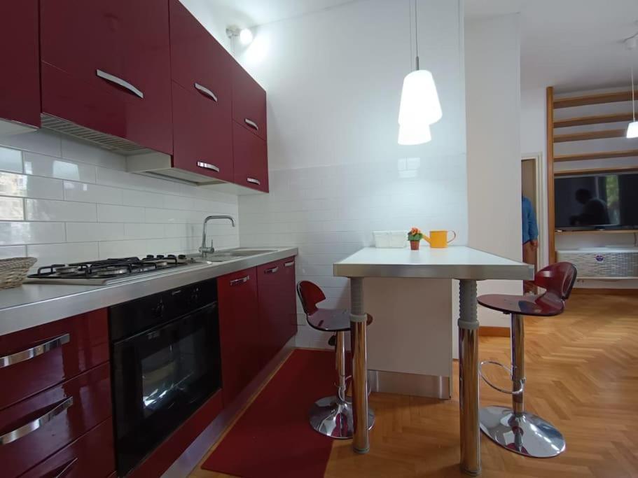 New - Comfortable Apt Porta Latina * Roma